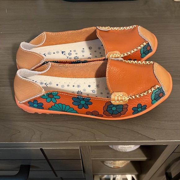 Women's Floral Print Flat Boat Shoes - Picture 2 of 5